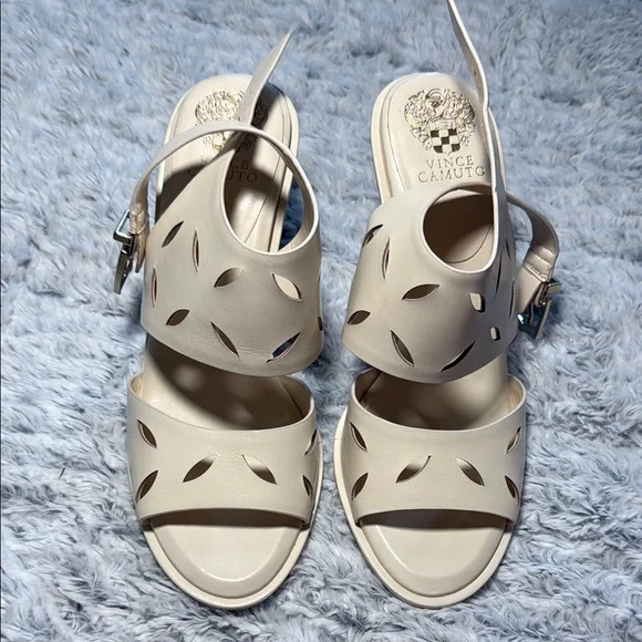 Vince Camuto Cream Heeled Sandals with Decorative Cutouts Sz 10 NWT - Picture 2 of 8